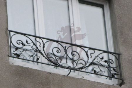 Французский балкон Лоза